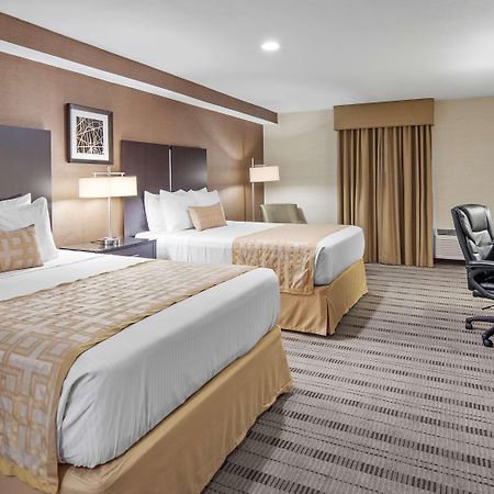 Best Western Pasadena Royale Inn & Suites Exterior foto