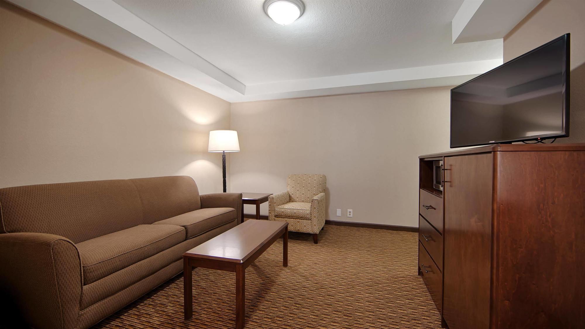 Best Western Pasadena Royale Inn & Suites Habitación foto